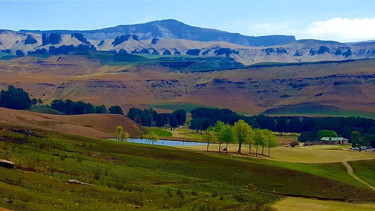 Villa 124 Fairways Drakensberg Gardens Underberg Esterno foto