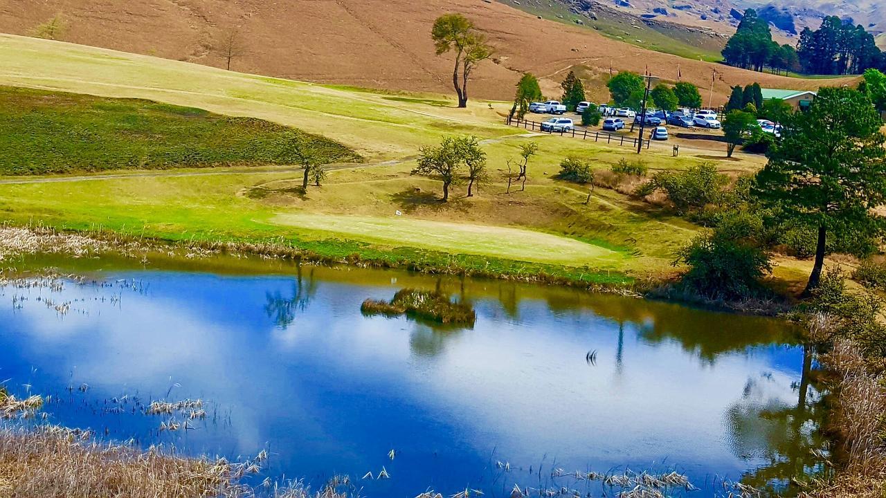 Villa 124 Fairways Drakensberg Gardens Underberg Esterno foto