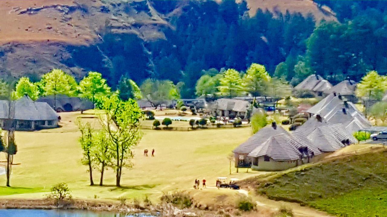 Villa 124 Fairways Drakensberg Gardens Underberg Esterno foto