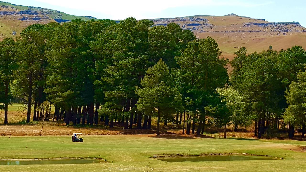 Villa 124 Fairways Drakensberg Gardens Underberg Esterno foto