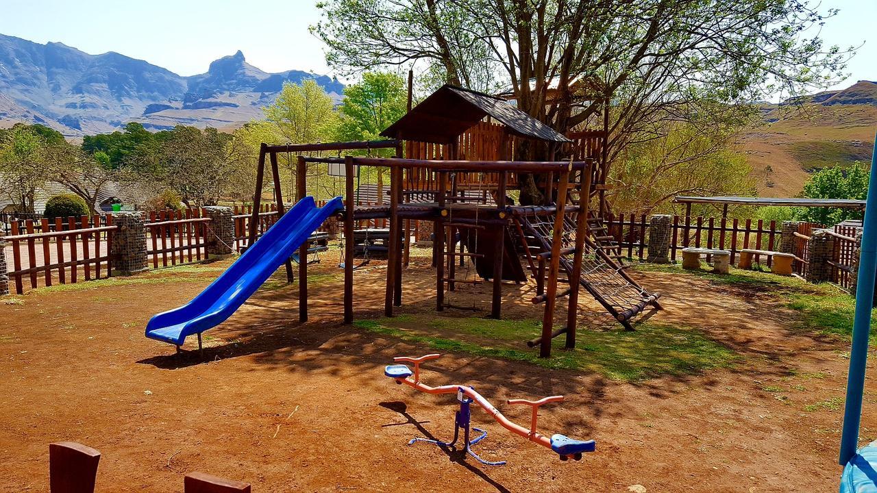 Villa 124 Fairways Drakensberg Gardens Underberg Esterno foto