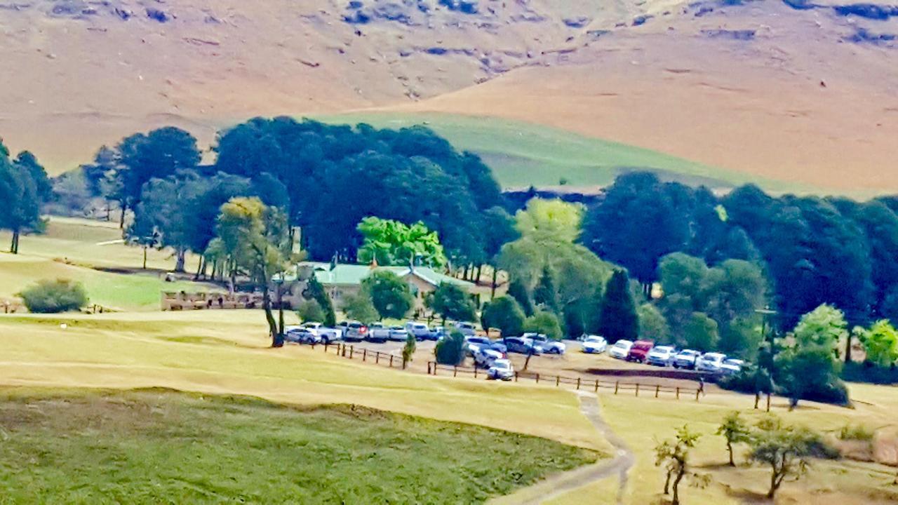 Villa 124 Fairways Drakensberg Gardens Underberg Esterno foto