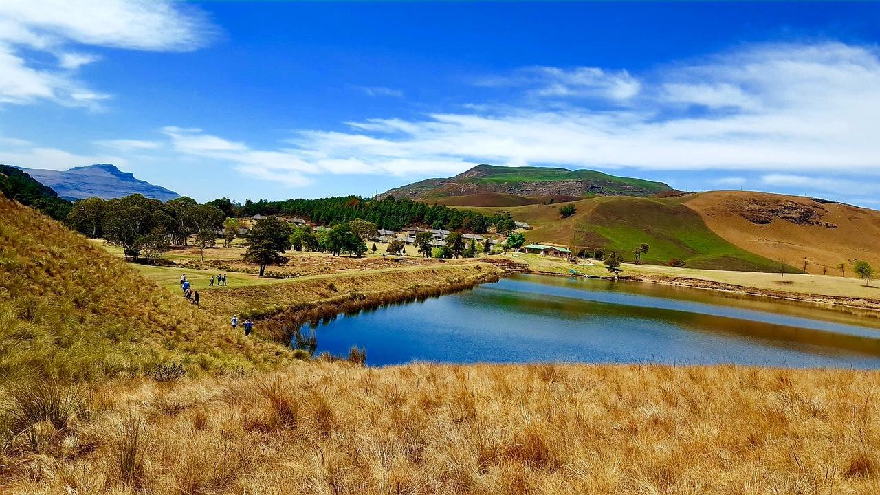 Villa 124 Fairways Drakensberg Gardens Underberg Esterno foto