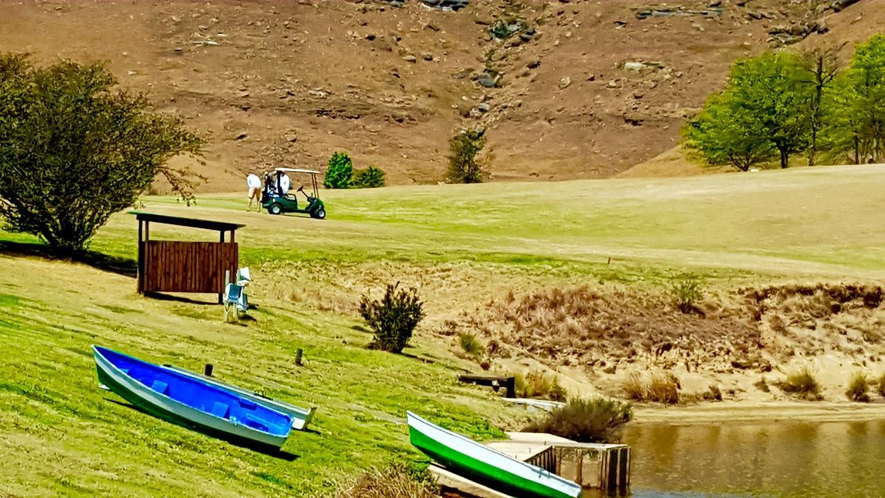 Villa 124 Fairways Drakensberg Gardens Underberg Esterno foto