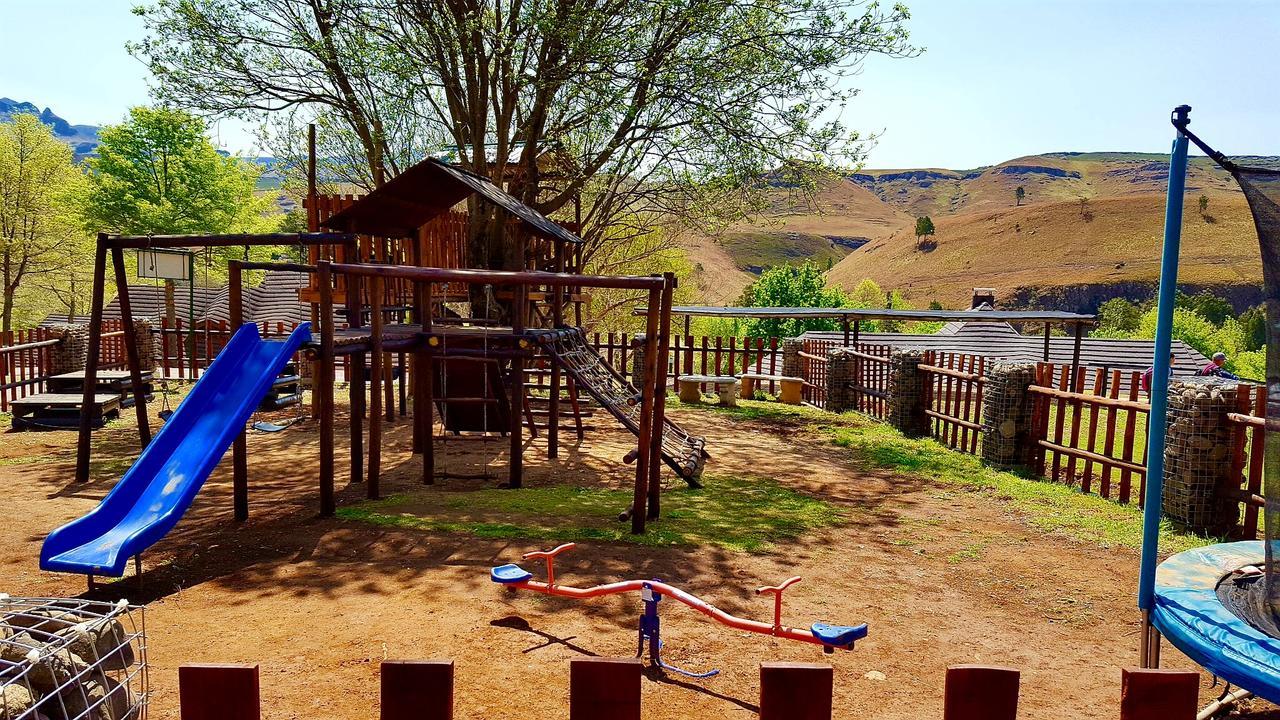 Villa 124 Fairways Drakensberg Gardens Underberg Esterno foto